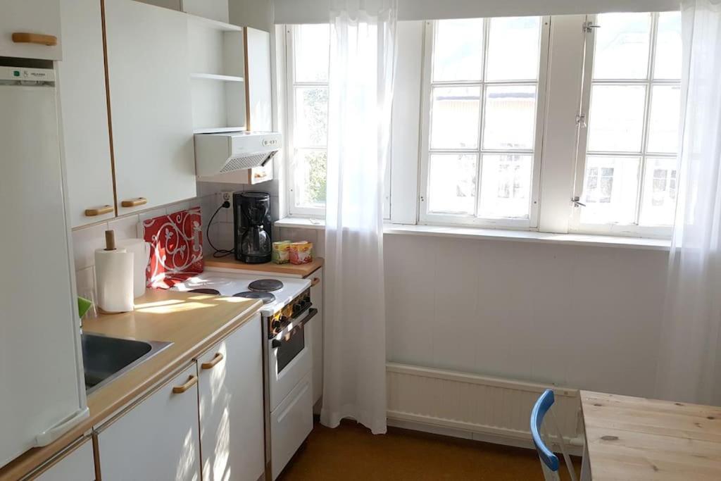Apartment Vindsvaning, Stenkast Fran Centrum Jakobstad